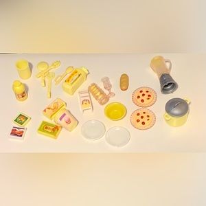 32 piece - 2002 Barbie Living Kitchen Accessories